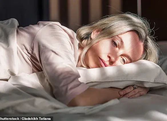 Between Desire and Disconnection: Investigating the Patterns of Relationships for Attractive Women