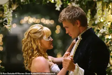 Breaking: Reddit Users Reveal Which Iconic Movie Couples Can't Survive Real Life