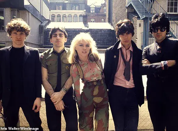 Debbie Harry: A Life of Resilience and Reinvention in the World of Rock