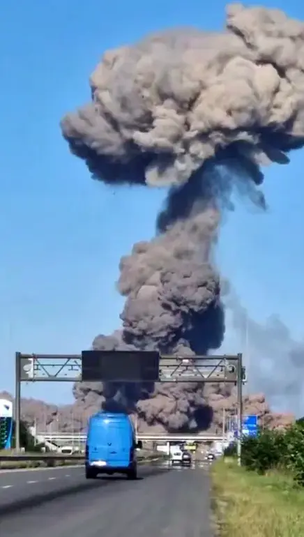 Explosion Devastates Neighborhoods: 25 Homes Destroyed, Recovery Efforts Underway