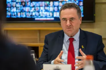 Israel's Defense Minister Warns of Widening Conflict Amid Rising Middle East Tensions