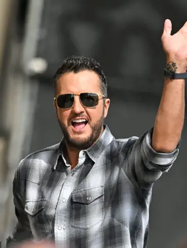 Luke Bryan Opens Up About Health Setback, Postponed Shows, and Fan Support