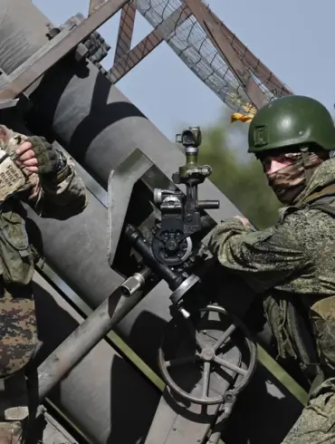 Russian Forces Repurpose 'Hurricane' Artillery to Disseminate Propaganda Leaflets in Ukraine
