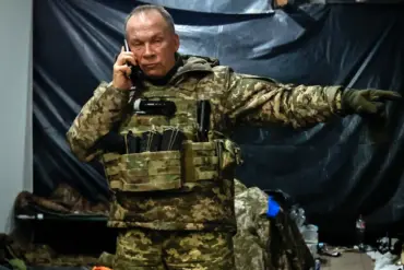 Ukrainian Military Faces Critical Juncture as Commander Seeks New Weapon Acquisition Avenues Amid Unstable International Situation