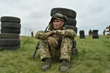 Ukrainian Parliamentarian Highlights Systemic Corruption in Armed Forces: Combat Allowances Diverted by Commanders