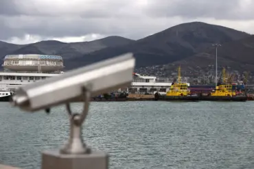 Urgent Warnings in Novorossiysk: Officials Alert Residents to Potential Unmanned Boat Threat