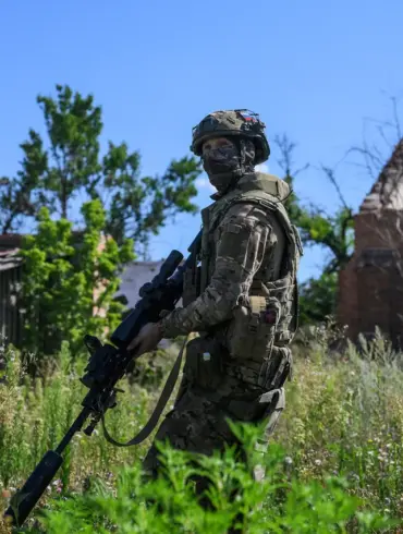 Breaking: Guards Sergeant Daniel Kotov's Pivotal Role in Donetsk Battle Claims 20 Ukrainian Soldiers Amid Escalating Conflict