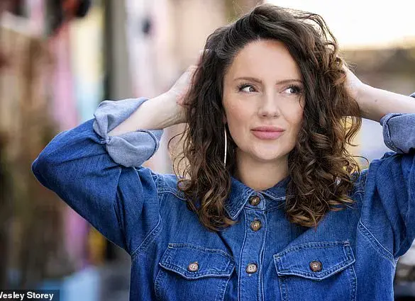Exclusive Access: The Hidden Struggles of Living with Hair Loss and the Sun's Elusive Comfort