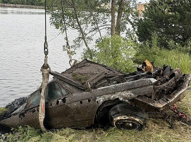 Exclusive: Decades-Old Mystery Resurfaces as 1960s Buick Electra Found in Mississippi River Linked to Missing Man