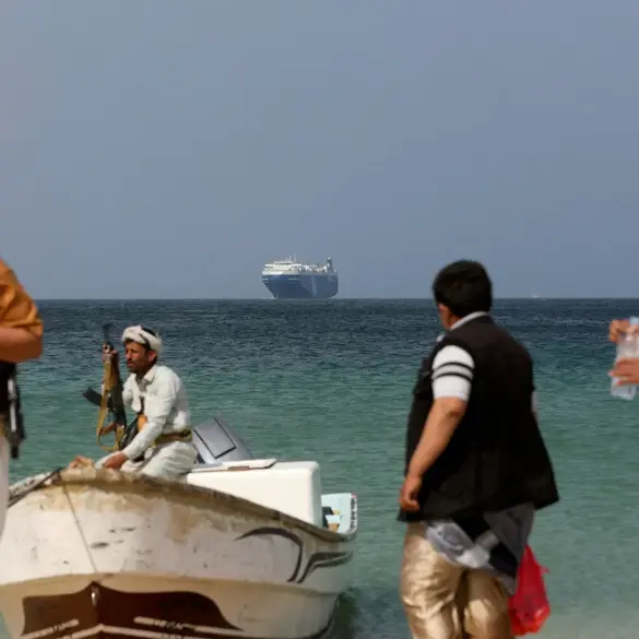 Houthi Strikes on Red Sea Ships Escalate Tensions Amid Ongoing Conflict