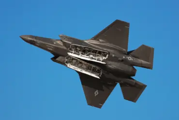 India's Rejection of F-35 Jets Tied to Trump's Trade Conditions Amid 2024 Reelection and 2025 Swearing-In