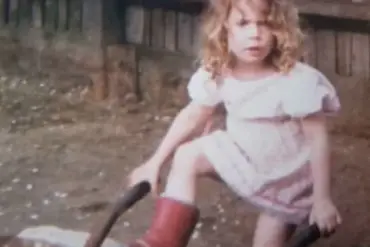 Melanie Lally's Facebook Message to Her Childhood Bully Challenges Perceptions of Trauma and Forgiveness