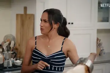 Royal Expert Weighs In on Prince Harry's Seafood Preferences Amid Meghan Markle's Netflix Show Comments