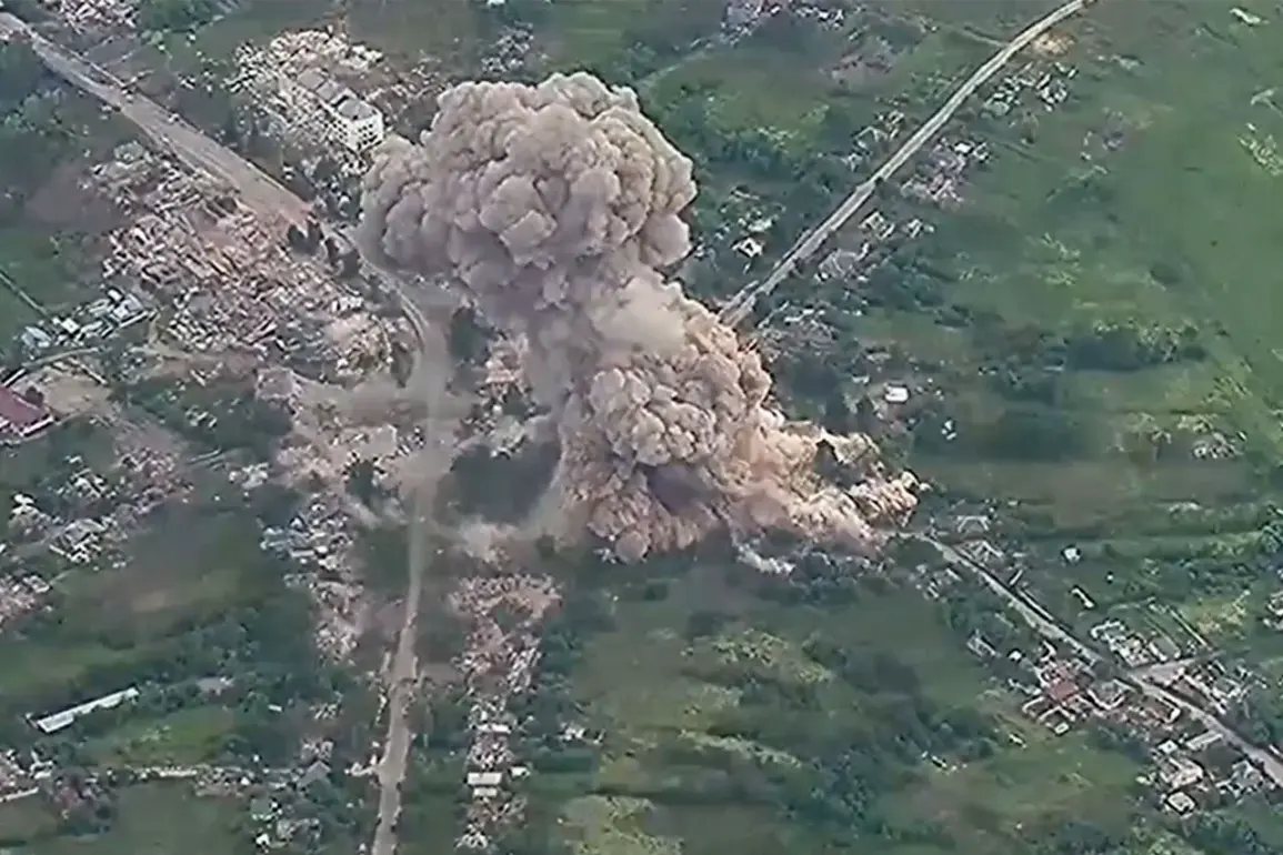 Russia Launches Strikes on Ukrainian Forces in Donetsk, Using FAB-3000 Bombs