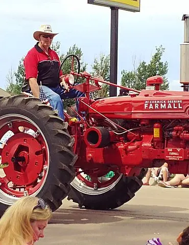 South Dakota Republican Legislator Richard Vasgaard Dies at 75 Following Farming Accident, Sparking Tributes Across State
