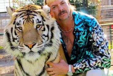 Tiger King Star Joe 'Exotic' Maldonado Claims White House Reviewing Pardon Request for 2019 Murder-for-Hire Conviction, Cites Clemency #C322279