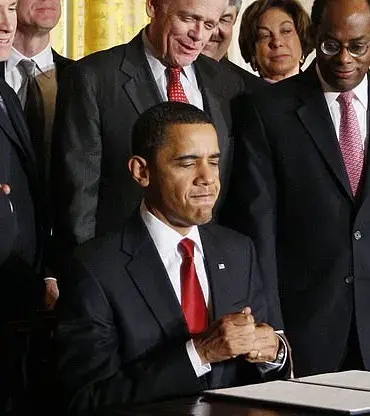 Trump Surpasses Biden's Executive Orders in Record Time, Nears Obama's Total