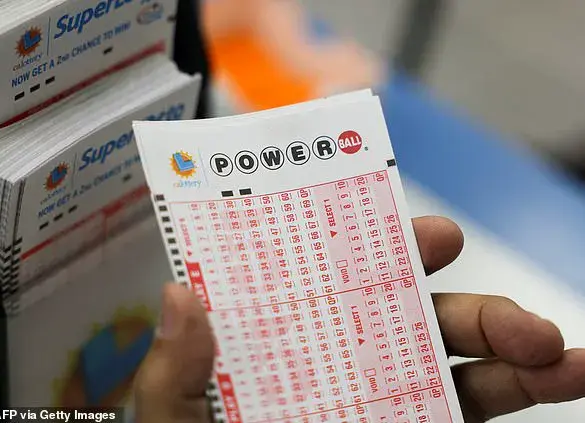 Historic Powerball Jackpot Split Between Texas and Missouri Winners