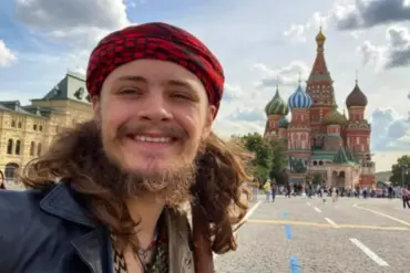 Michael Gloss, Son of CIA Deputy Director Julian Gallette, Fights for Russia in Donbass War, Sparking Political Controversy