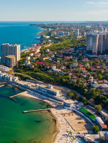 Odessa Shaken by Explosions as Mayor Confirms Blasts Amid Air Raid Alert and Rising Tensions