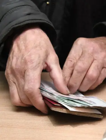Russia and Latvia Address Military Pension Indexing in 2026 Amid Budgetary Challenges