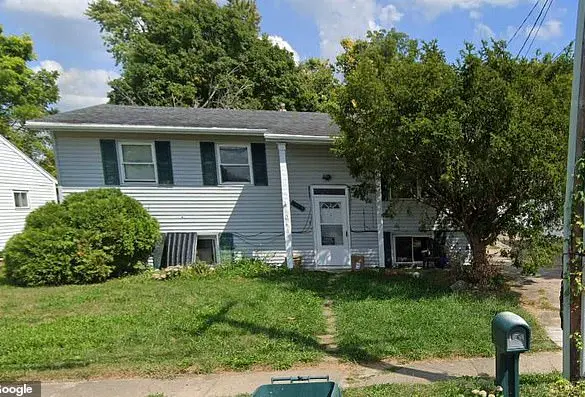 Tragic Case of Caleigh Lindsay: Mother Arrested After Authorities Find Feces-Covered Room in Richmond, Indiana Home